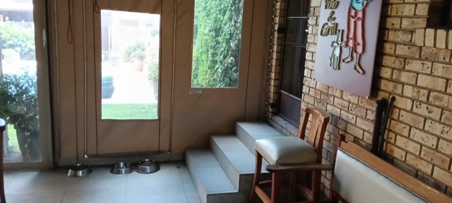 4 Bedroom Property for Sale in Langenhovenpark Free State